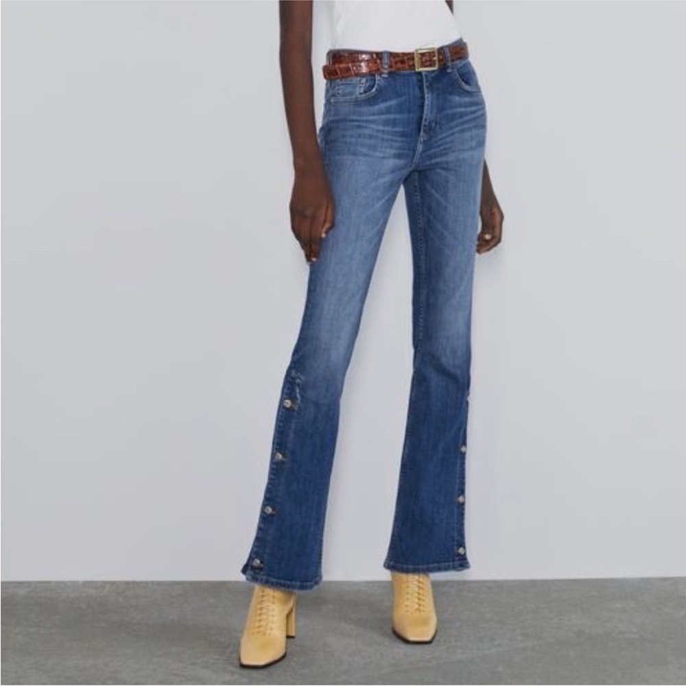 Zara High Rise Buttoned Flare Denim Jeans, Medium Wash, Size 2